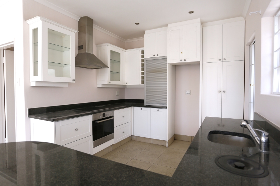 To Let 3 Bedroom Property for Rent in Fish Hoek Western Cape